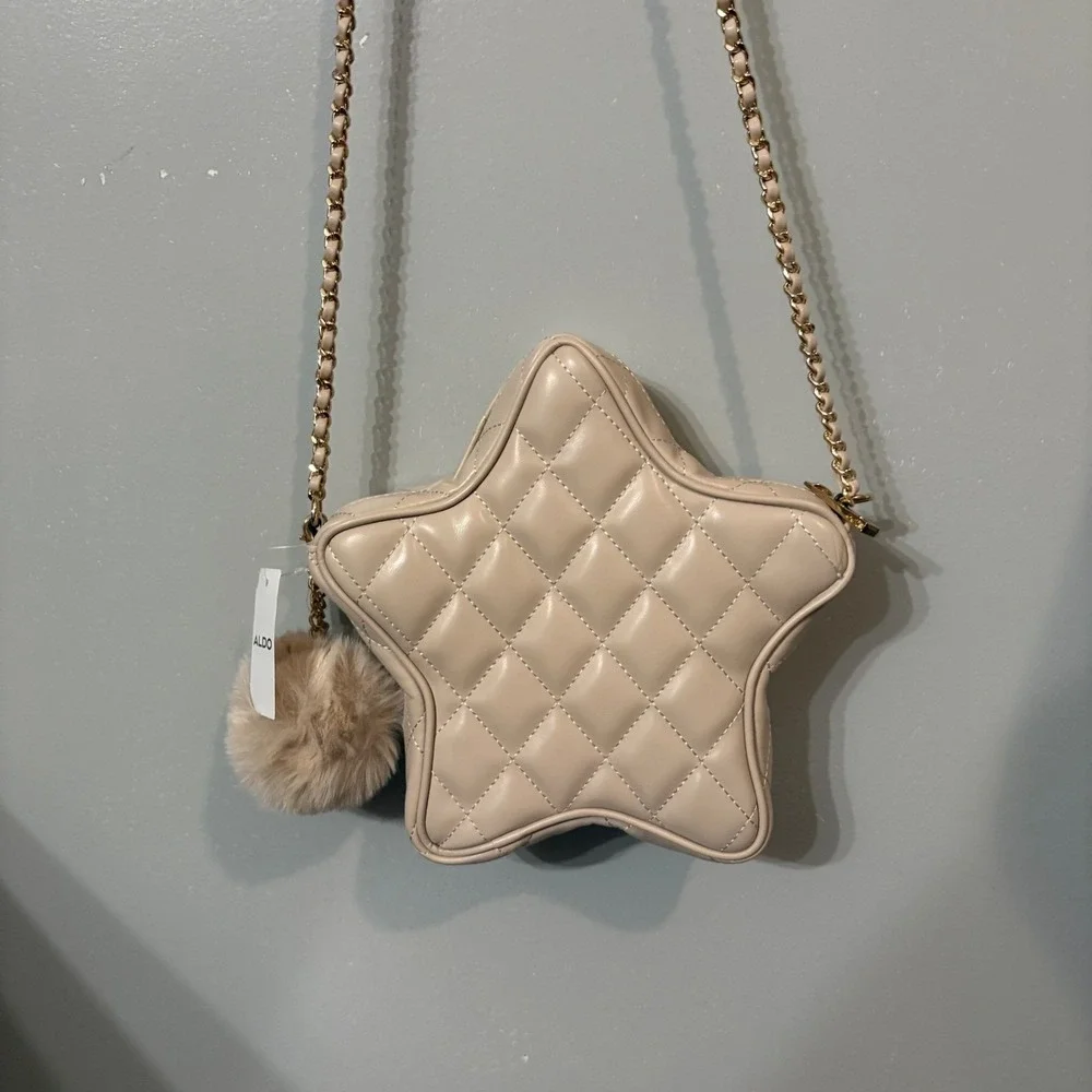 NWT ALDO Tan Star Quilted Shaped Purse w/ Gold Chain Strap,‎ Pearl Beads